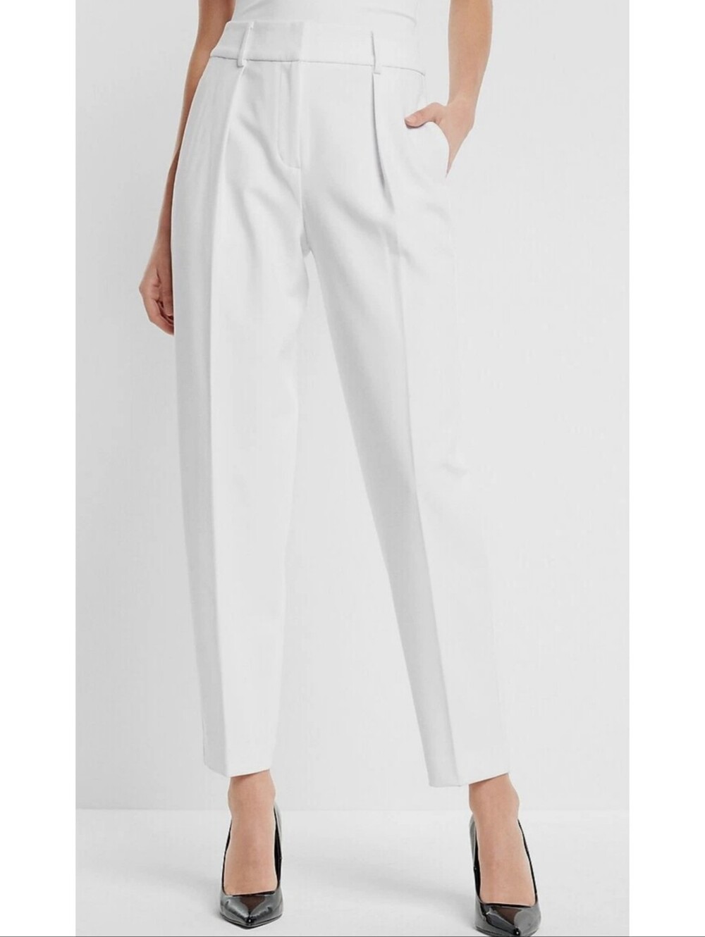 Express Stylist Super High Waisted Pleated Pants White Size 2